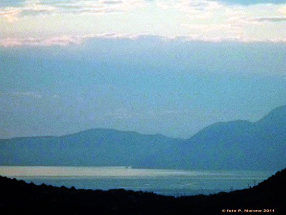 Viste del mare e della costiera amalfitana da Caggiano.